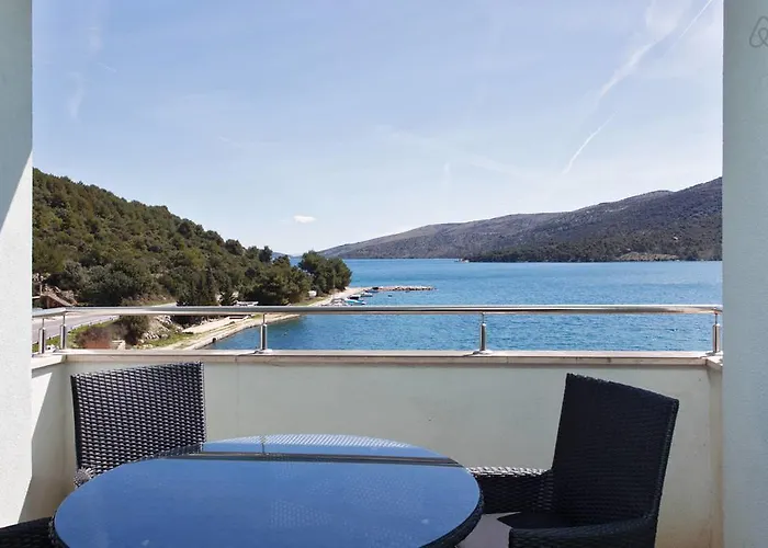 Lana דירה מרינה